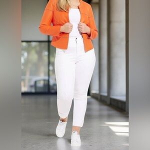 Joseph Ribkoff sz 8 cuffed Womens white Jeans w/ embellishments NWOT bling luxe